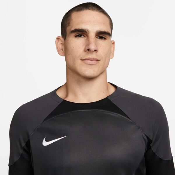 Chollo Camiseta de portero NIKE M Nk Dfadv Gardien IV para hombre