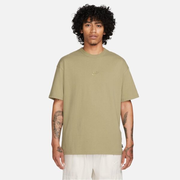 Chollo Camiseta Premium Essentials de NIKE Sportswear para Hombre