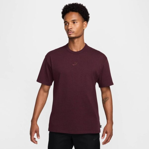 Chollo Camiseta Premium Essentials de NIKE Sportswear para Hombre