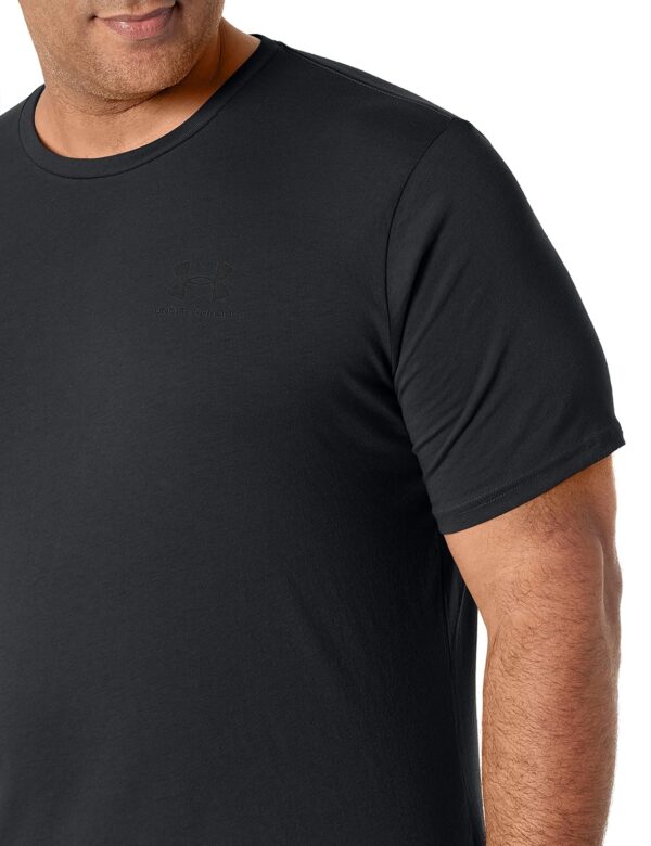 Chollo Camiseta Sportstyle para Hombre de Under Armour con diseño en el pecho izquierdo, Charcoal Medium Heather/Negro