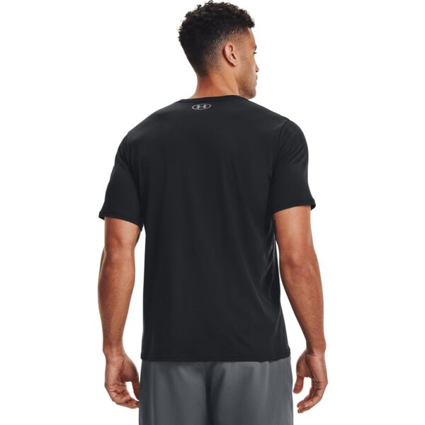 Chollo Camiseta Sportstyle para Hombre de Under Armour con diseño en el pecho izquierdo, Charcoal Medium Heather/Negro