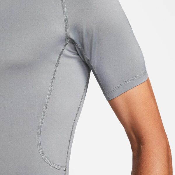 Oferta Camiseta de Hombre Nike M NP DF Tight Top de Manga Corta