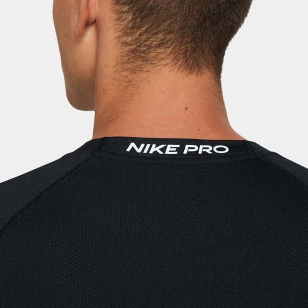 Oferta Camiseta de Hombre NIKE M NP DF Tight Top de Manga Corta