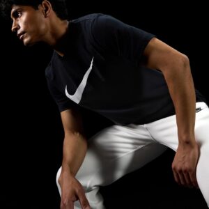 Oferta Camiseta NIKE M NSW Icon Swoosh para Hombre (Paquete de 1)